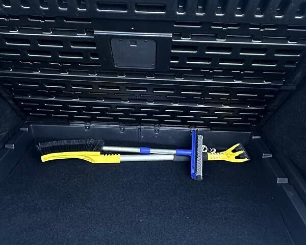 Сірий Фольксваген Гольф, об'ємом двигуна 1.6 л та пробігом 264 тис. км за 7800 $, фото 25 на Automoto.ua