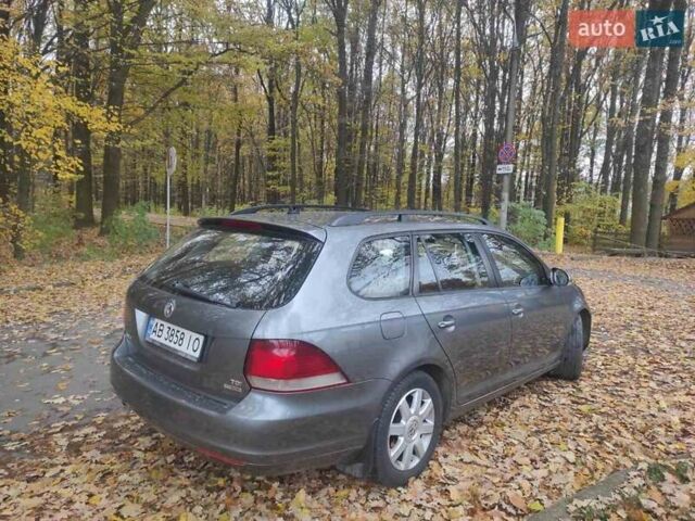 Серый Фольксваген Гольф, объемом двигателя 1.6 л и пробегом 300 тыс. км за 7499 $, фото 7 на Automoto.ua