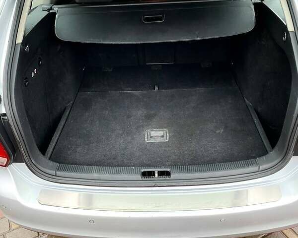 Серый Фольксваген Гольф, объемом двигателя 1.6 л и пробегом 221 тыс. км за 7000 $, фото 12 на Automoto.ua