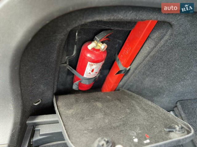 Сірий Фольксваген Гольф, об'ємом двигуна 1.6 л та пробігом 307 тис. км за 8700 $, фото 9 на Automoto.ua