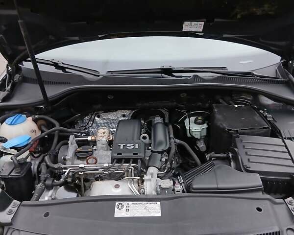 Серый Фольксваген Гольф, объемом двигателя 1.2 л и пробегом 210 тыс. км за 6700 $, фото 12 на Automoto.ua