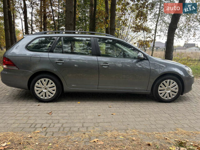 Серый Фольксваген Гольф, объемом двигателя 1.6 л и пробегом 235 тыс. км за 7750 $, фото 17 на Automoto.ua