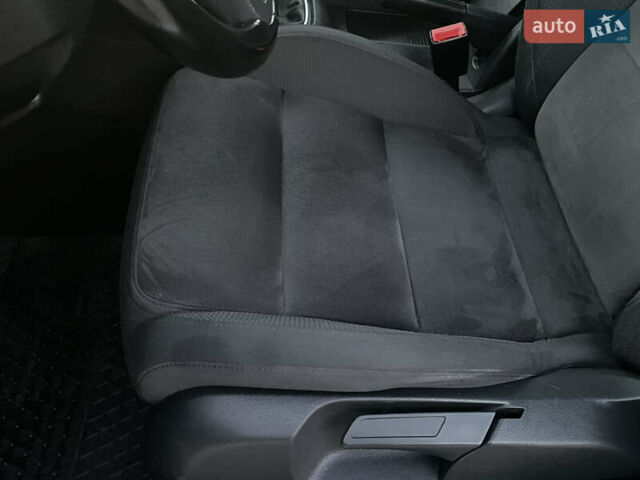 Серый Фольксваген Гольф, объемом двигателя 2 л и пробегом 221 тыс. км за 8699 $, фото 71 на Automoto.ua
