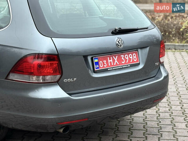 Серый Фольксваген Гольф, объемом двигателя 1.6 л и пробегом 248 тыс. км за 8099 $, фото 13 на Automoto.ua