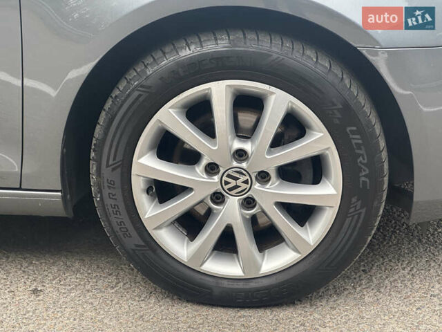 Серый Фольксваген Гольф, объемом двигателя 1.4 л и пробегом 202 тыс. км за 8799 $, фото 17 на Automoto.ua