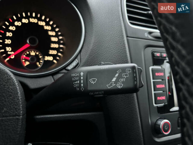 Серый Фольксваген Гольф, объемом двигателя 1.6 л и пробегом 248 тыс. км за 8099 $, фото 44 на Automoto.ua