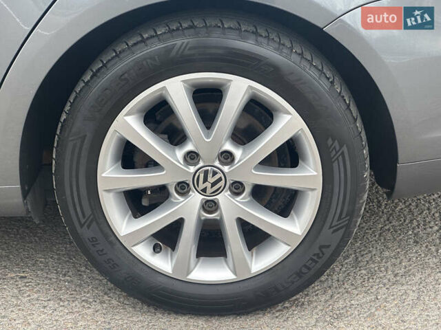Серый Фольксваген Гольф, объемом двигателя 1.4 л и пробегом 202 тыс. км за 8799 $, фото 19 на Automoto.ua