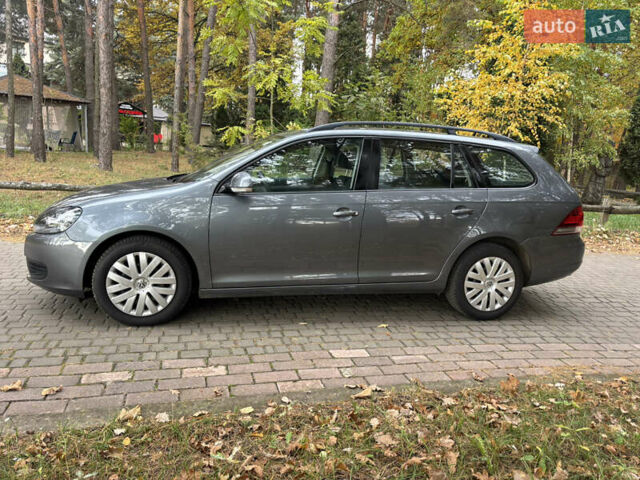 Серый Фольксваген Гольф, объемом двигателя 1.6 л и пробегом 235 тыс. км за 7750 $, фото 9 на Automoto.ua