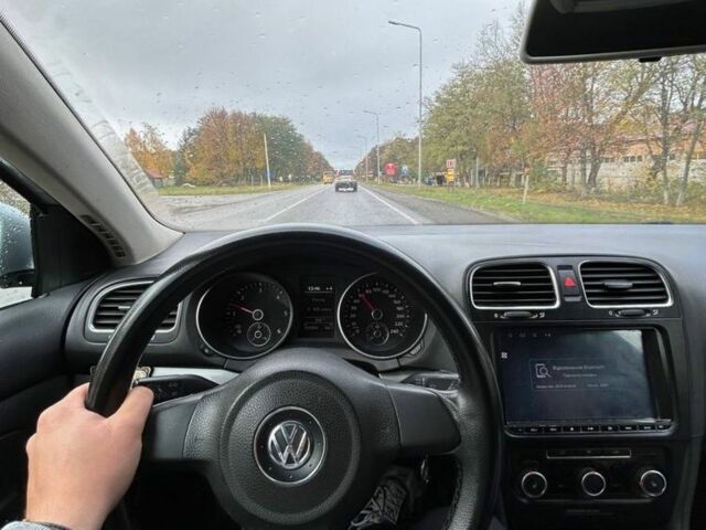 Серый Фольксваген Гольф, объемом двигателя 1.6 л и пробегом 320 тыс. км за 5800 $, фото 7 на Automoto.ua