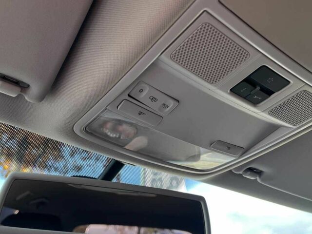 Серый Фольксваген Гольф, объемом двигателя 1.6 л и пробегом 255 тыс. км за 7500 $, фото 15 на Automoto.ua