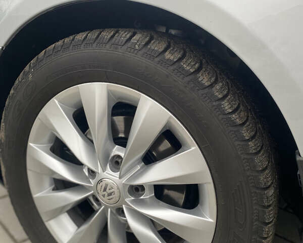 Серый Фольксваген Гольф, объемом двигателя 1.6 л и пробегом 293 тыс. км за 7750 $, фото 6 на Automoto.ua