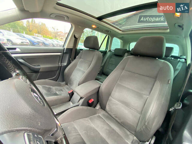 Сірий Фольксваген Гольф, об'ємом двигуна 1.6 л та пробігом 249 тис. км за 9240 $, фото 20 на Automoto.ua