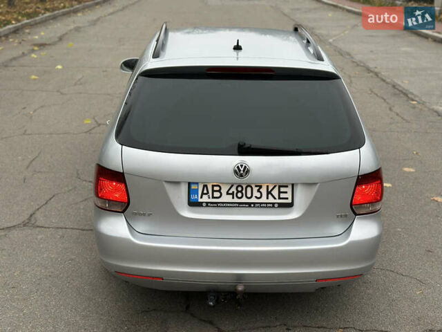 Серый Фольксваген Гольф, объемом двигателя 1.6 л и пробегом 230 тыс. км за 7300 $, фото 13 на Automoto.ua