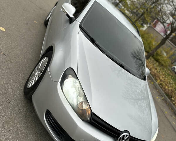 Серый Фольксваген Гольф, объемом двигателя 1.6 л и пробегом 230 тыс. км за 7300 $, фото 4 на Automoto.ua