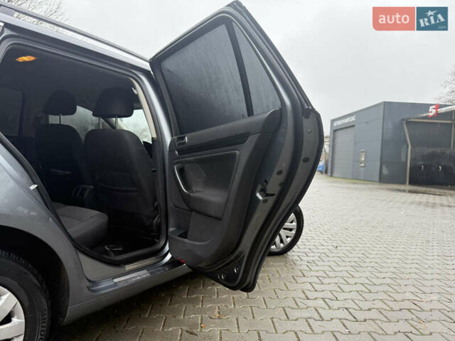 Серый Фольксваген Гольф, объемом двигателя 1.6 л и пробегом 272 тыс. км за 7500 $, фото 19 на Automoto.ua