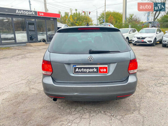 Сірий Фольксваген Гольф, об'ємом двигуна 1.6 л та пробігом 249 тис. км за 9240 $, фото 5 на Automoto.ua