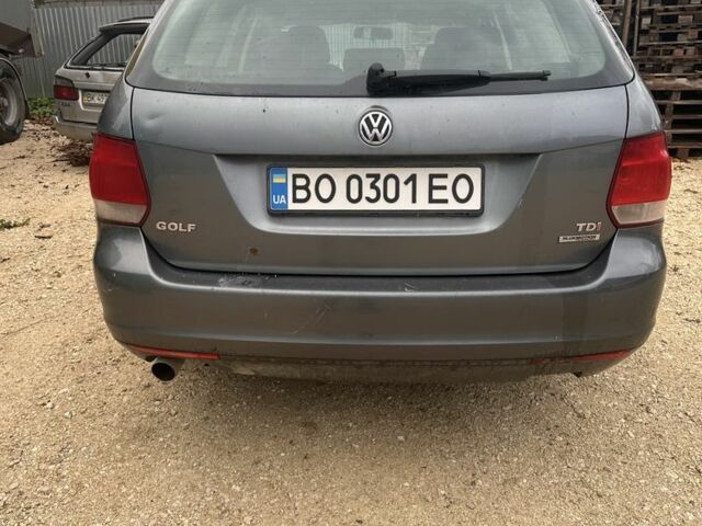Серый Фольксваген Гольф, объемом двигателя 1.6 л и пробегом 240 тыс. км за 4400 $, фото 3 на Automoto.ua