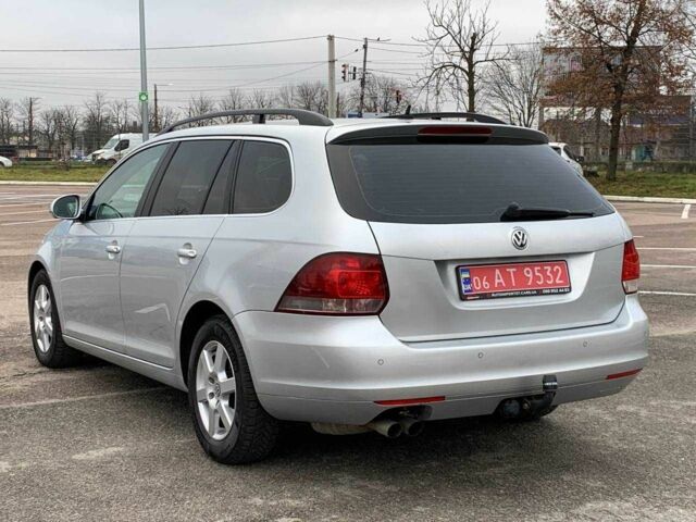 Серый Фольксваген Гольф, объемом двигателя 1.4 л и пробегом 233 тыс. км за 7700 $, фото 4 на Automoto.ua