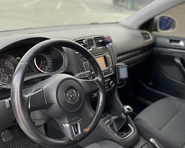 Фольксваген Гольф 2011 в Виннице на Automoto.ua Серый Фольксваген Гольф, объемом двигателя 1.6 л и пробегом 280 тыс. км за 6400 $, фото 7 на Automoto.ua