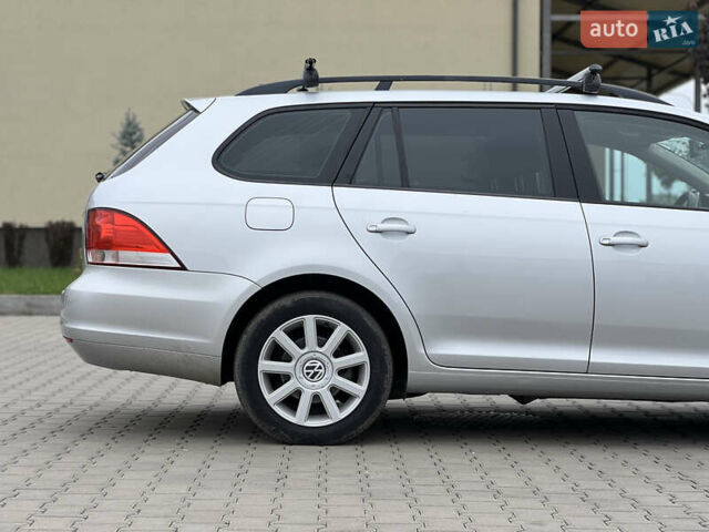Сірий Фольксваген Гольф, об'ємом двигуна 1.6 л та пробігом 270 тис. км за 8300 $, фото 14 на Automoto.ua