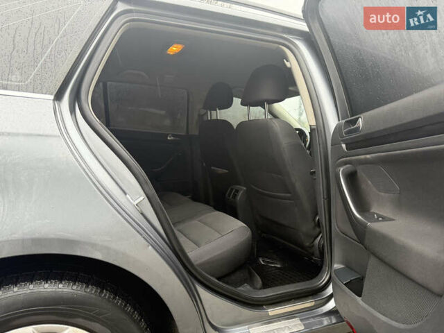 Серый Фольксваген Гольф, объемом двигателя 1.6 л и пробегом 272 тыс. км за 7500 $, фото 15 на Automoto.ua