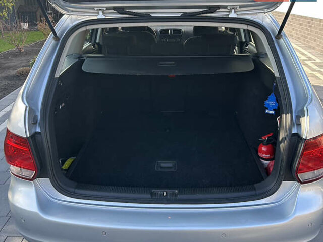 Серый Фольксваген Гольф, объемом двигателя 1.39 л и пробегом 247 тыс. км за 6800 $, фото 14 на Automoto.ua