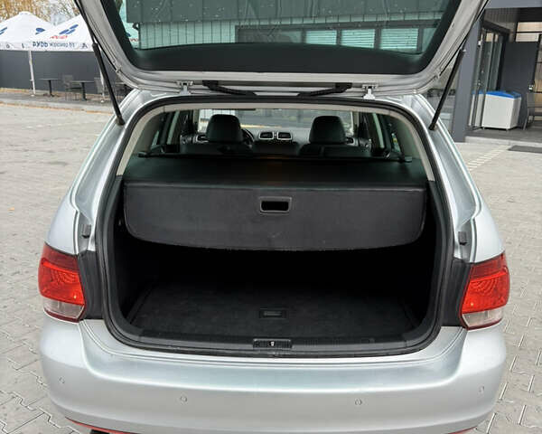 Серый Фольксваген Гольф, объемом двигателя 1.4 л и пробегом 196 тыс. км за 7800 $, фото 74 на Automoto.ua