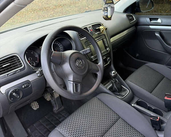 Сірий Фольксваген Гольф, об'ємом двигуна 1.6 л та пробігом 286 тис. км за 8300 $, фото 8 на Automoto.ua