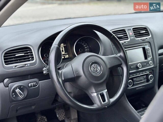 Серый Фольксваген Гольф, объемом двигателя 1.6 л и пробегом 248 тыс. км за 8099 $, фото 21 на Automoto.ua