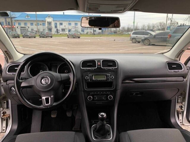 Серый Фольксваген Гольф, объемом двигателя 1.4 л и пробегом 233 тыс. км за 7700 $, фото 17 на Automoto.ua