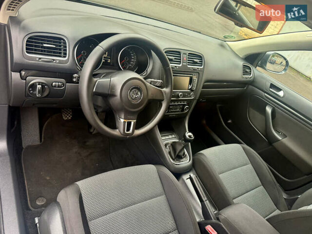 Сірий Фольксваген Гольф, об'ємом двигуна 1.6 л та пробігом 217 тис. км за 7699 $, фото 11 на Automoto.ua