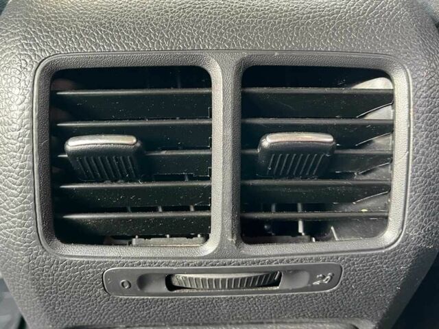 Серый Фольксваген Гольф, объемом двигателя 1.6 л и пробегом 255 тыс. км за 7500 $, фото 12 на Automoto.ua