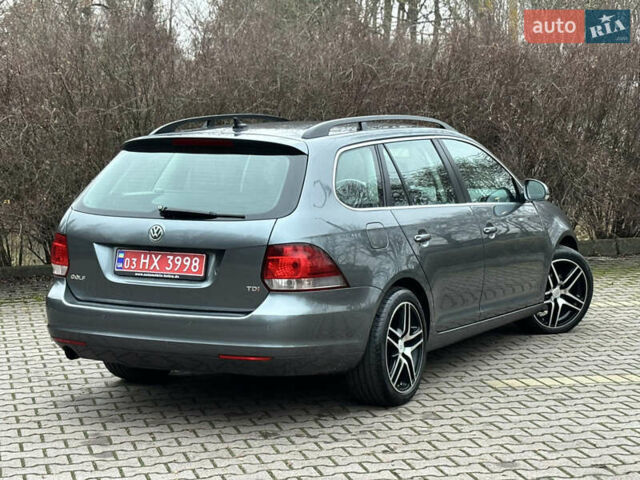 Серый Фольксваген Гольф, объемом двигателя 1.6 л и пробегом 248 тыс. км за 8099 $, фото 9 на Automoto.ua