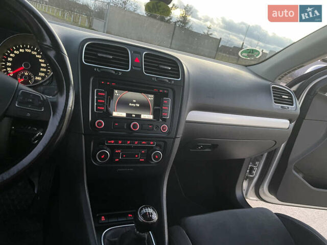 Серый Фольксваген Гольф, объемом двигателя 2 л и пробегом 221 тыс. км за 8699 $, фото 101 на Automoto.ua