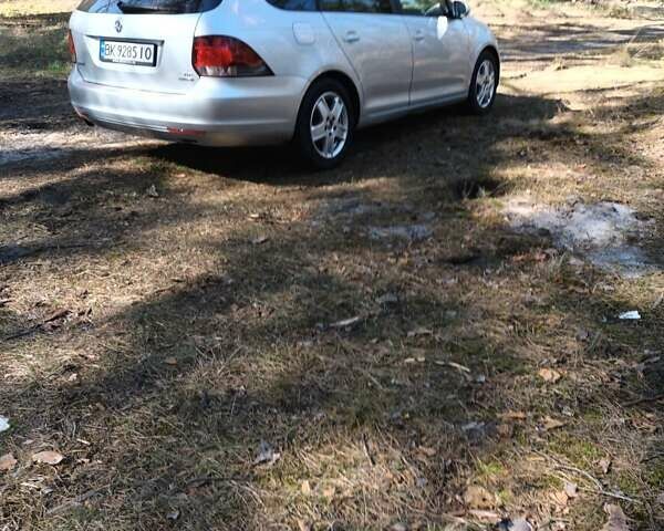 Сірий Фольксваген Гольф, об'ємом двигуна 1.6 л та пробігом 249 тис. км за 7650 $, фото 9 на Automoto.ua