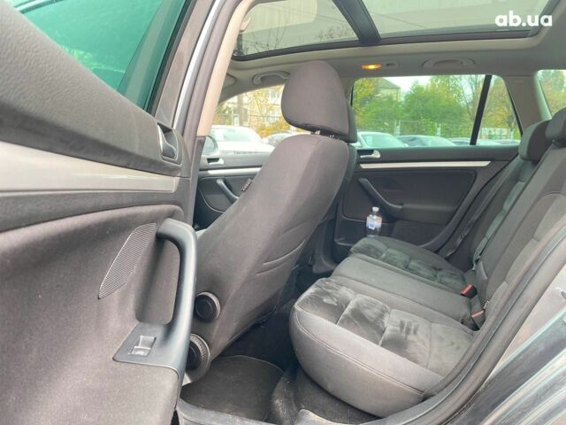 Серый Фольксваген Гольф, объемом двигателя 1.6 л и пробегом 249 тыс. км за 9240 $, фото 28 на Automoto.ua