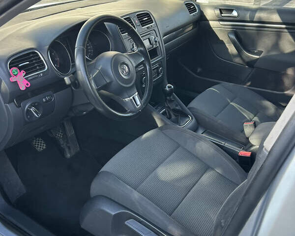 Серый Фольксваген Гольф, объемом двигателя 1.39 л и пробегом 247 тыс. км за 6800 $, фото 8 на Automoto.ua