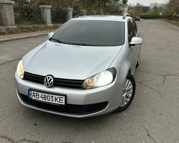 Серый Фольксваген Гольф, объемом двигателя 1.6 л и пробегом 230 тыс. км за 7300 $, фото 22 на Automoto.ua