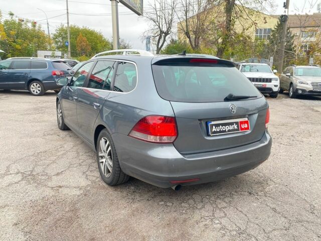 Серый Фольксваген Гольф, объемом двигателя 1.6 л и пробегом 249 тыс. км за 9240 $, фото 4 на Automoto.ua