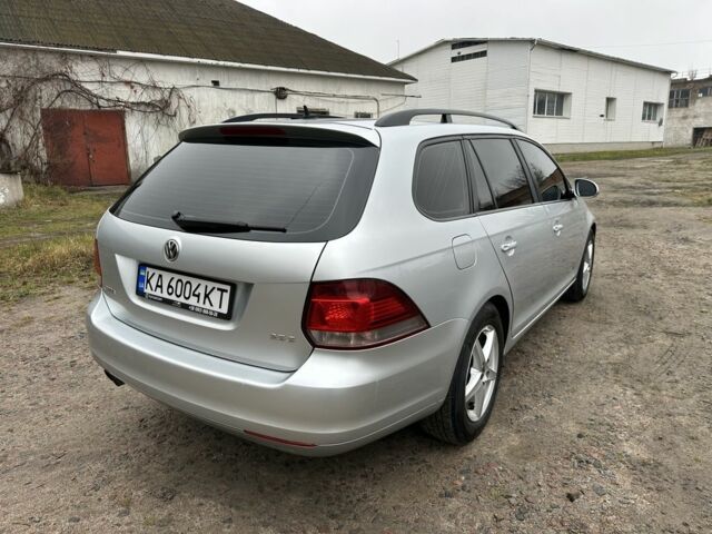 Серый Фольксваген Гольф, объемом двигателя 2.5 л и пробегом 250 тыс. км за 6700 $, фото 12 на Automoto.ua