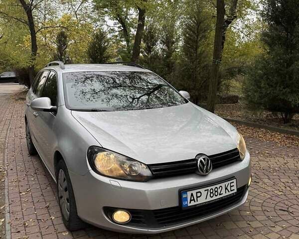 Серый Фольксваген Гольф, объемом двигателя 1.6 л и пробегом 259 тыс. км за 7600 $, фото 1 на Automoto.ua