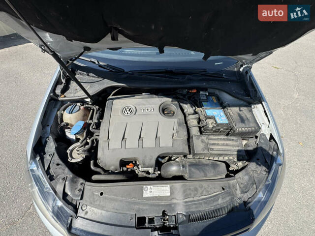 Серый Фольксваген Гольф, объемом двигателя 1.6 л и пробегом 202 тыс. км за 9000 $, фото 13 на Automoto.ua