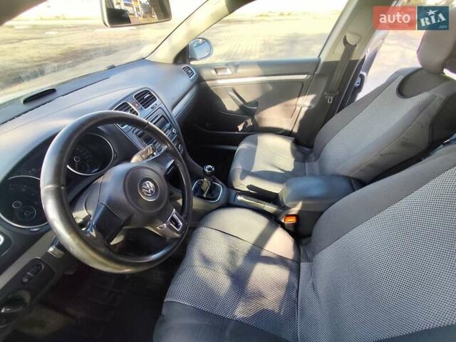 Серый Фольксваген Гольф, объемом двигателя 1.39 л и пробегом 155 тыс. км за 8000 $, фото 9 на Automoto.ua