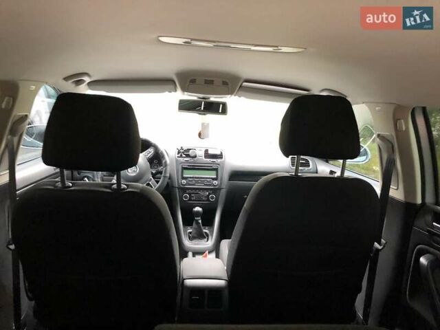 Серый Фольксваген Гольф, объемом двигателя 1.6 л и пробегом 313 тыс. км за 6600 $, фото 15 на Automoto.ua