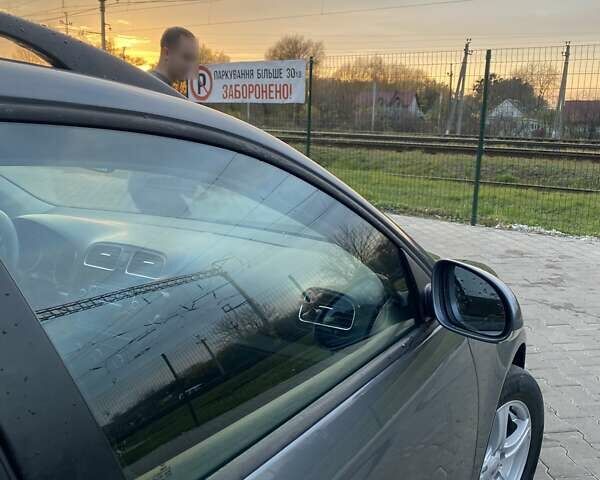 Сірий Фольксваген Гольф, об'ємом двигуна 1.6 л та пробігом 270 тис. км за 8500 $, фото 2 на Automoto.ua