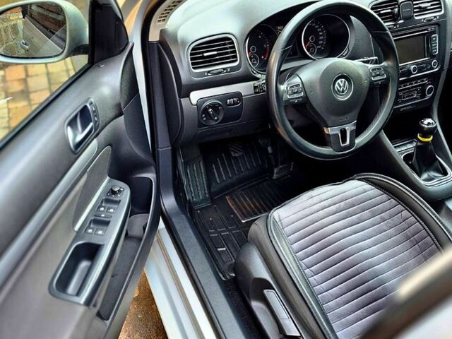 Серый Фольксваген Гольф, объемом двигателя 1.6 л и пробегом 222 тыс. км за 9200 $, фото 6 на Automoto.ua