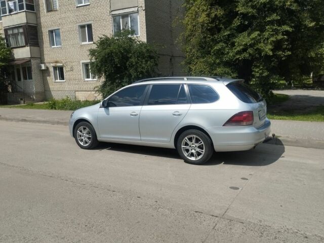 Серый Фольксваген Гольф, объемом двигателя 1.6 л и пробегом 247 тыс. км за 7000 $, фото 1 на Automoto.ua