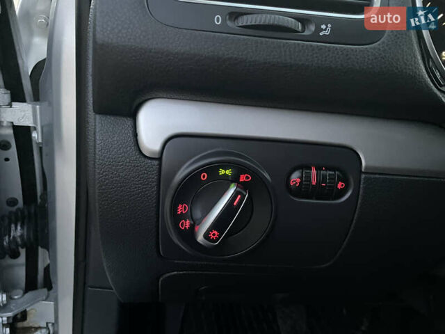 Серый Фольксваген Гольф, объемом двигателя 2 л и пробегом 221 тыс. км за 8699 $, фото 96 на Automoto.ua