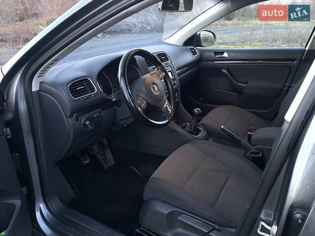Сірий Фольксваген Гольф, об'ємом двигуна 1.6 л та пробігом 257 тис. км за 7400 $, фото 9 на Automoto.ua