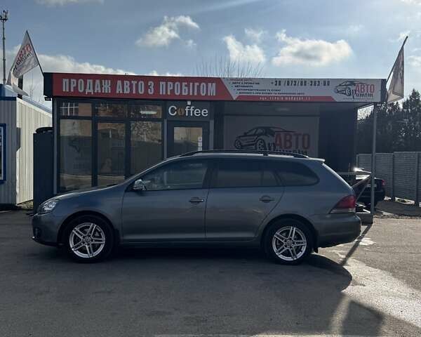 Серый Фольксваген Гольф, объемом двигателя 1.6 л и пробегом 276 тыс. км за 7600 $, фото 7 на Automoto.ua